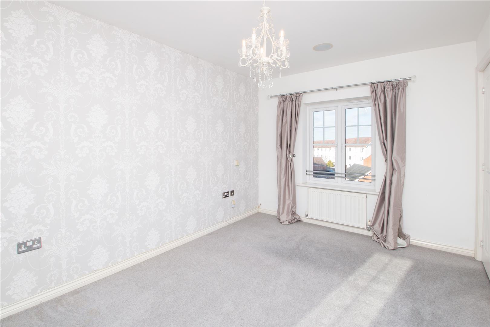 Skye Crescent, Newton Leys, Milton Keynes